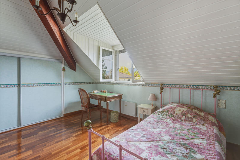 Maison - 265 m² - 7 pièces