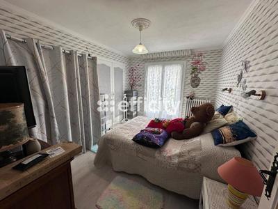 Maison - 175 m² - 5 pièces