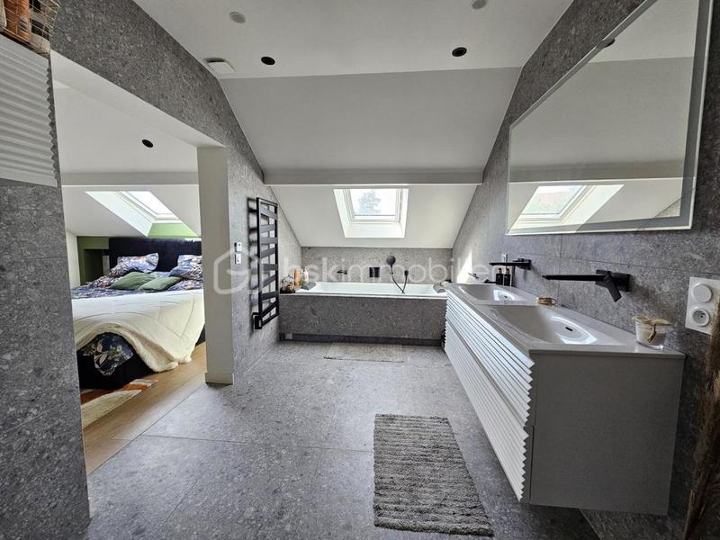 Pavillon - 134 m² - 5 pièces