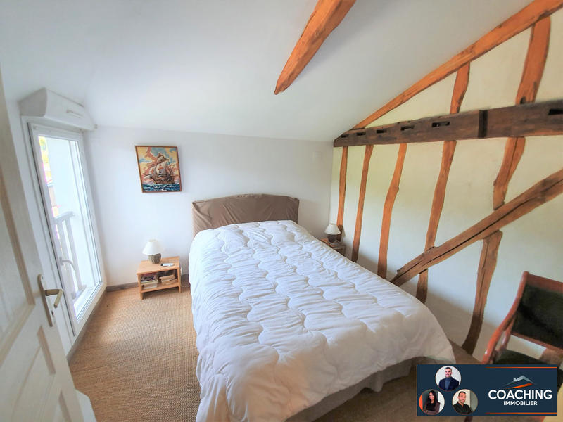 Maison traditionnelle - 198 m² - 6 pièces