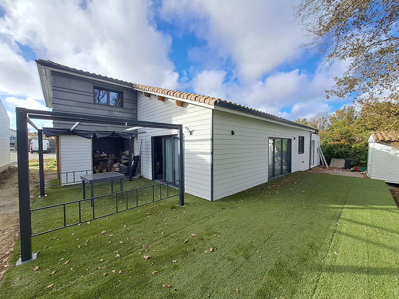 Maison - 136 m² - 5 pièces