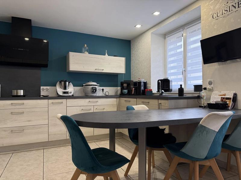 Maison - 145 m² - 6 pièces