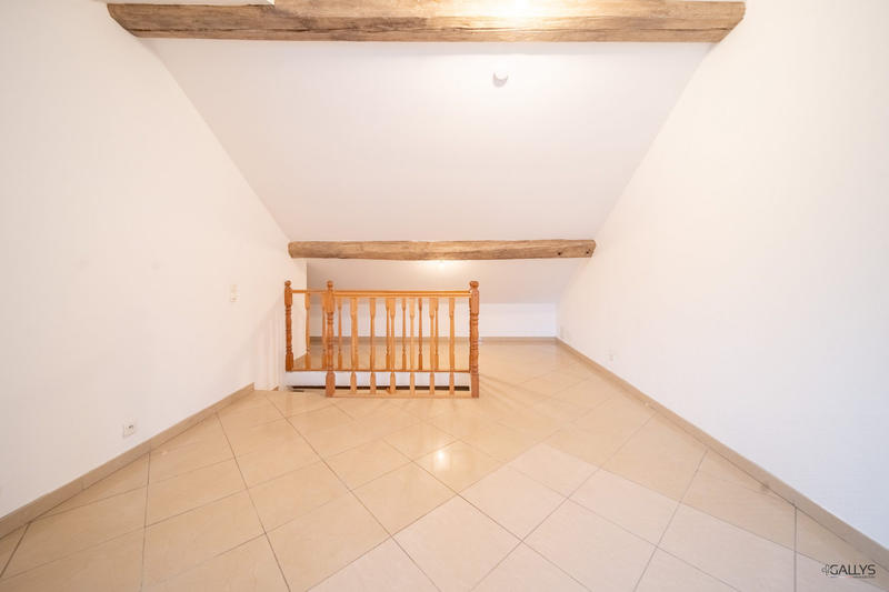 Appartement - 152 m² - 6 pièces