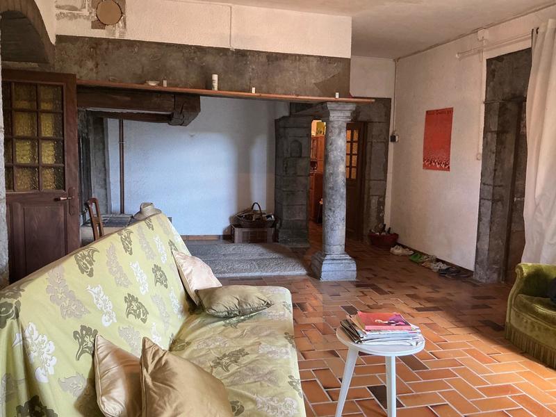 Maison - 280 m² - 9 pièces