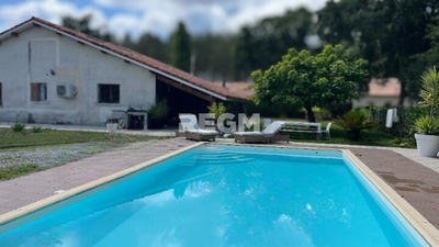 Maison - 150 m² - 7 pièces