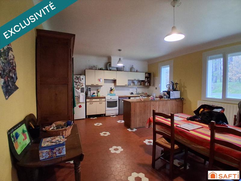 Maison - 180 m² - 8 pièces