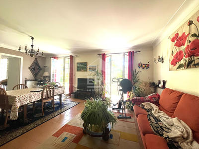 Maison - 161 m² - 5 pièces
