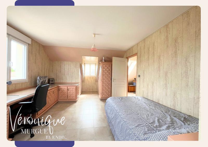 Maison - 232 m² - 7 pièces