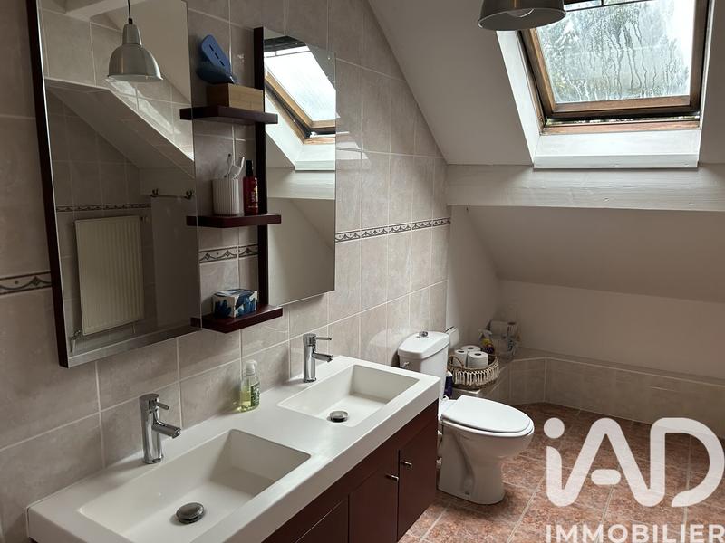 Maison - 243 m² - 7 pièces