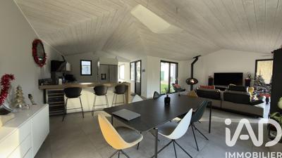 Maison - 140 m² - 5 pièces