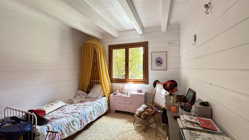 Maison de bois - 160 m² - 6 pièces