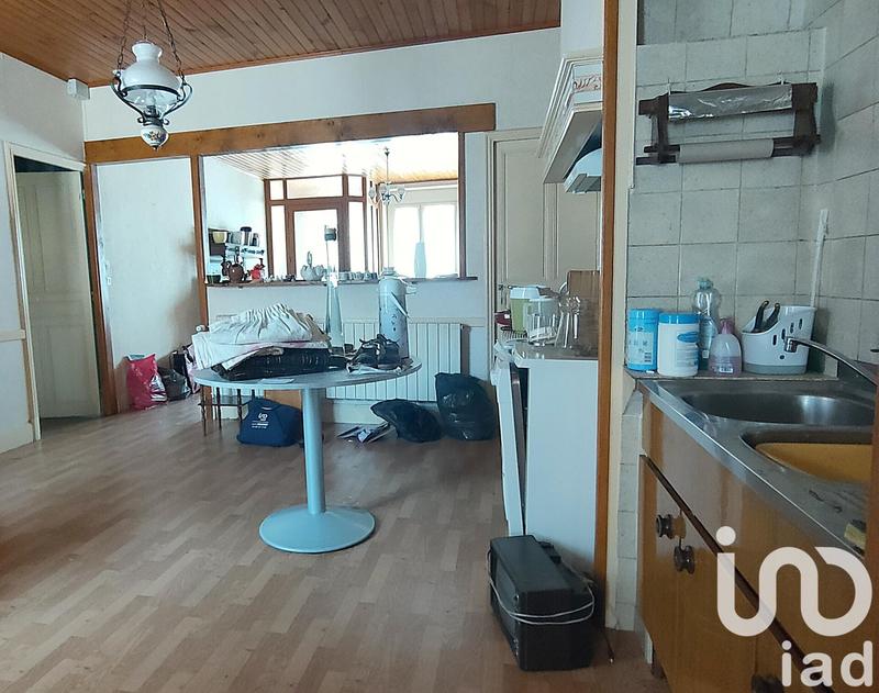 Maison - 185 m² - 9 pièces