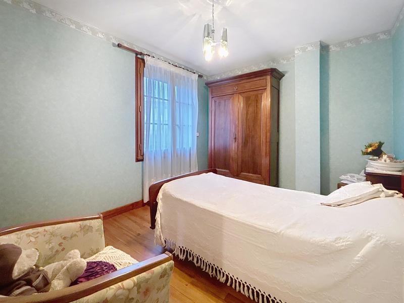 Maison - 137 m² - 6 pièces