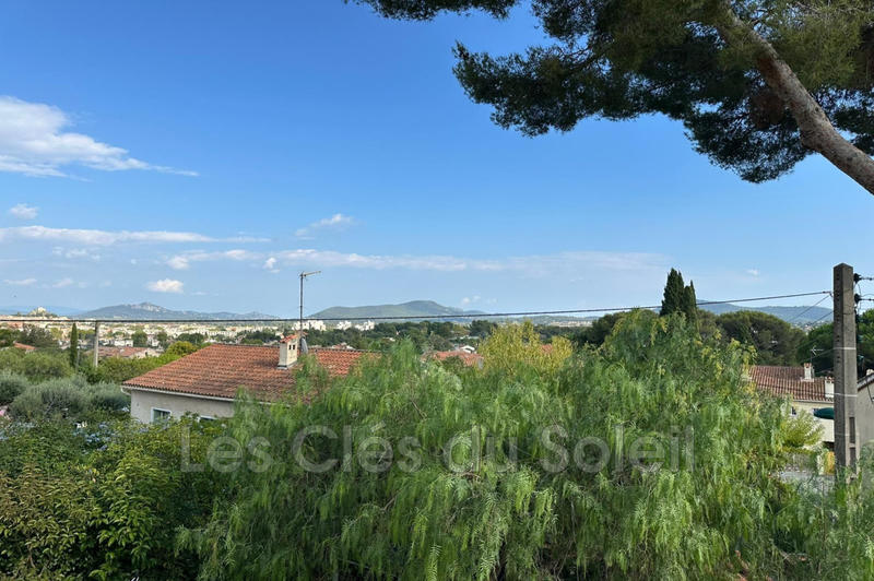 Villa - 180 m² - 9 pièces