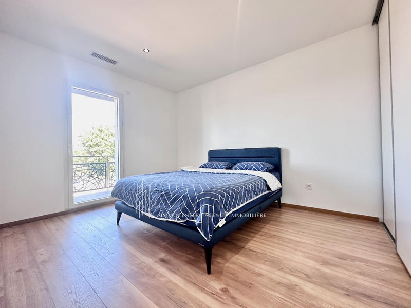 Villa - 165 m² - 6 pièces