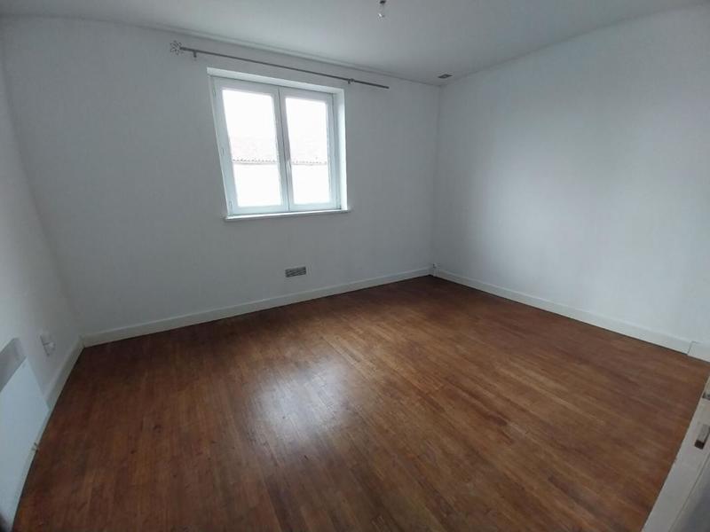 Maison - 104 m² - 4 pièces