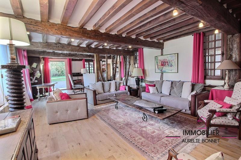 Maison ancienne - 360 m² - 15 pièces