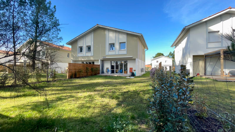 Maison - 87 m² - 4 pièces