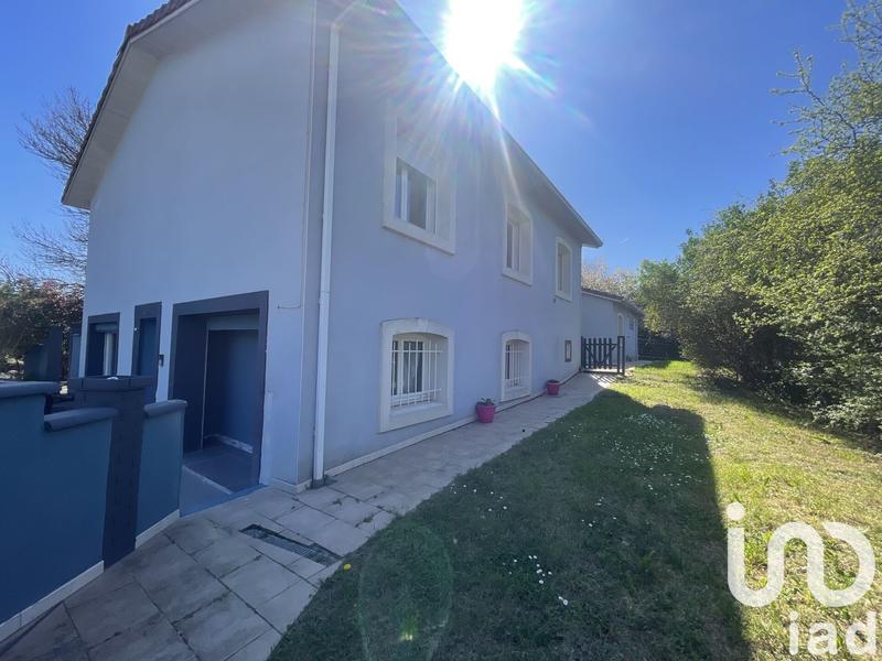 Appartement - 72 m² - 5 pièces