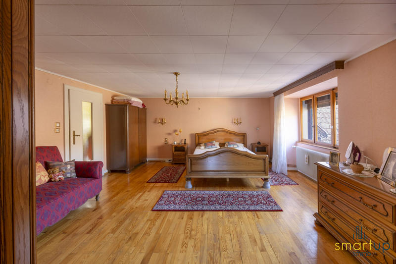 Maison traditionnelle - 156 m² - 6 pièces