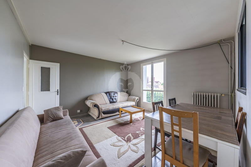 Appartement - 88 m² - 5 pièces