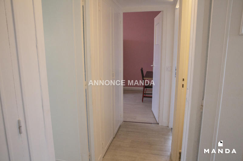 Chambre - 9 m² - 4 pièces