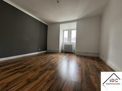 Appartement - 89 m² - 3 pièces