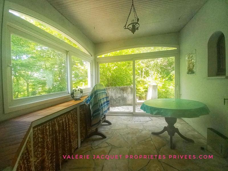 Maison - 240 m² - 7 pièces