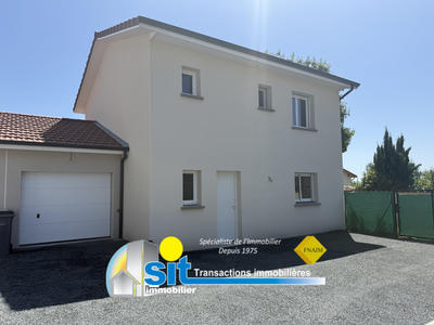 Maison - 104 m² - 5 pièces