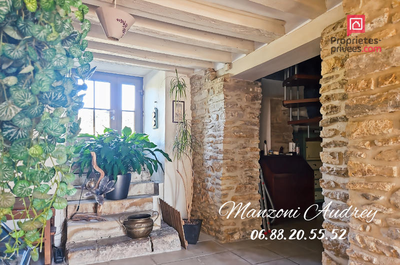 Demeure - 1 456 m² - 12 pièces