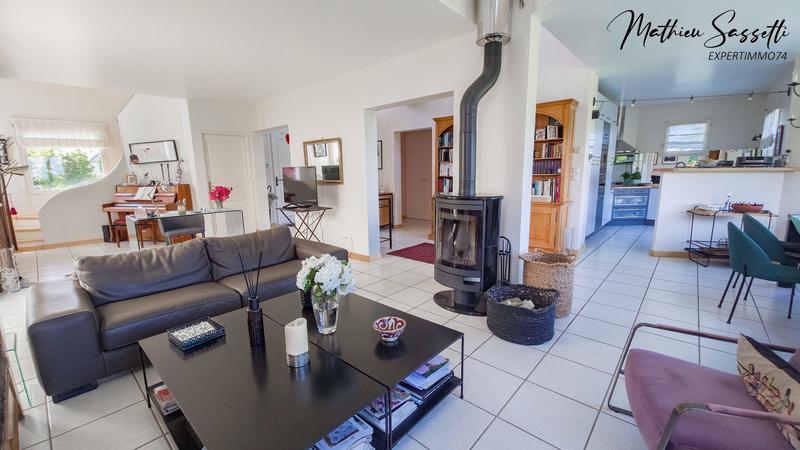 Maison contemporaine - 206 m² - 6 pièces