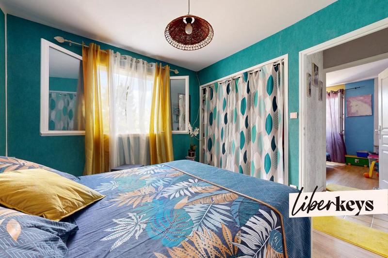 Maison - 180 m² - 5 pièces