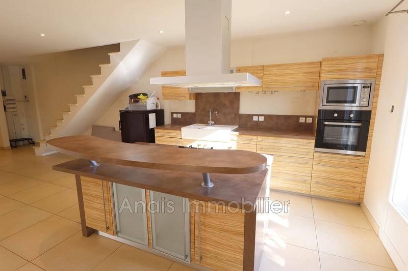 Maison - 300 m² - 9 pièces