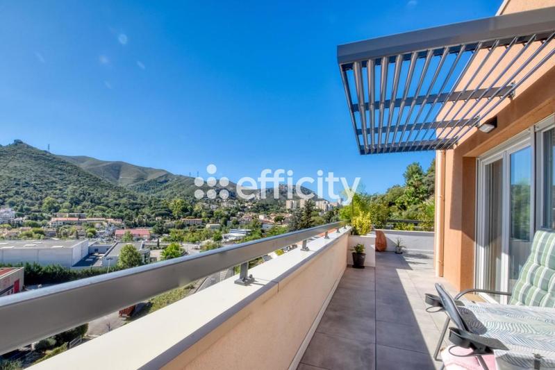 Appartement - 84 m² - 4 pièces