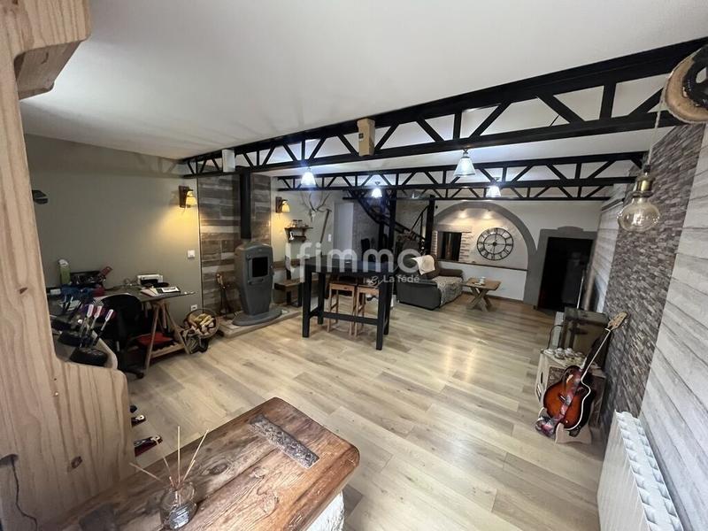 Maison - 150 m² - 4 pièces