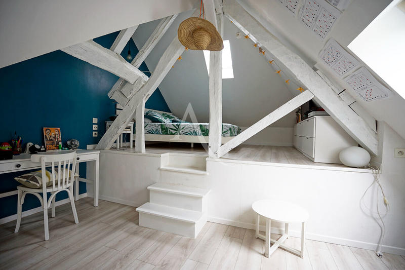 Maison - 200 m² - 6 pièces