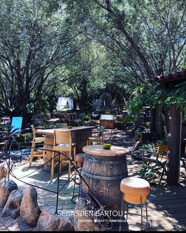 Local commercial - 135 m²