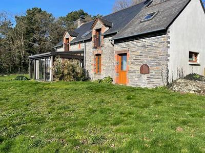 Maison - 170 m² - 7 pièces