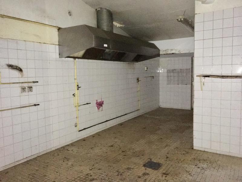 Local commercial - 180 m²