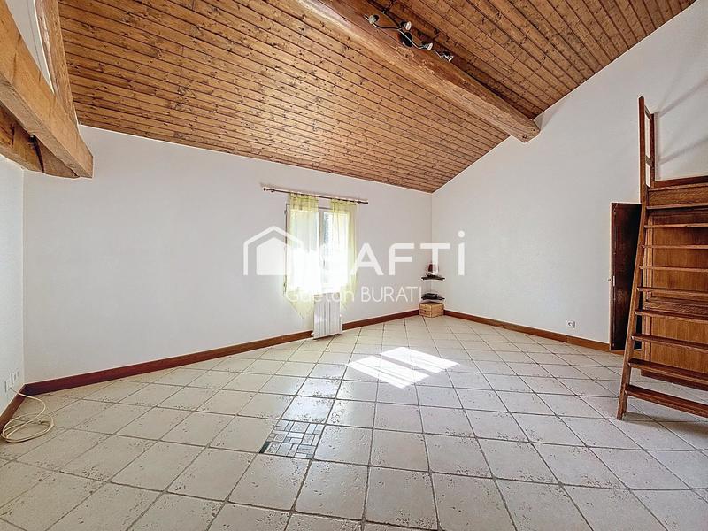 Maison - 223 m² - 9 pièces