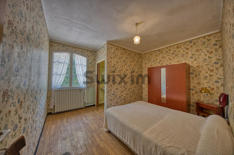 Propriété - 440 m² - 20 pièces