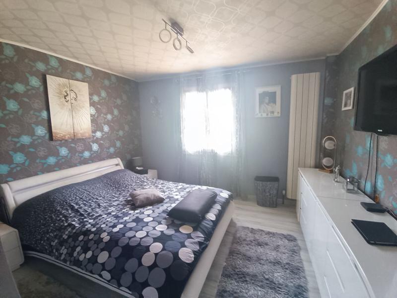 Maison - 98 m² - 7 pièces