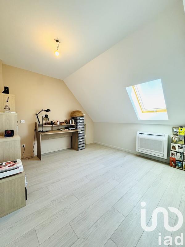 Maison - 220 m² - 6 pièces