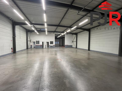 Local d'activités - 447 m²