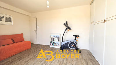 Appartement - 83 m² - 3 pièces