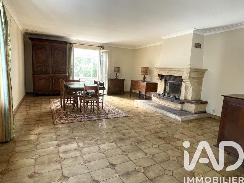 Maison - 195 m² - 8 pièces