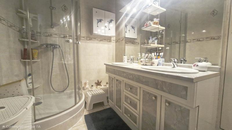 Appartement - 93 m² - 5 pièces