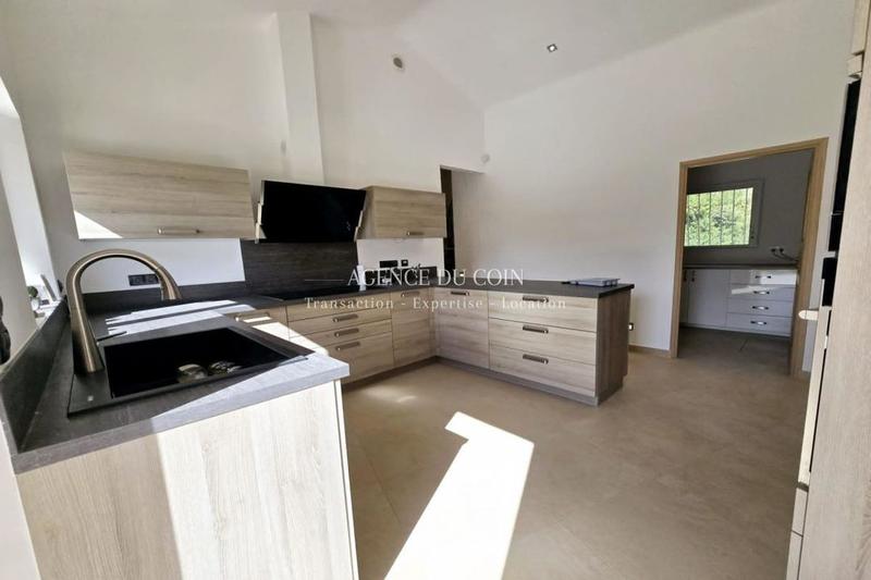 Villa - 295 m² - 7 pièces