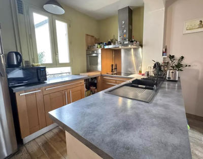 Maison - 140 m² - 7 pièces