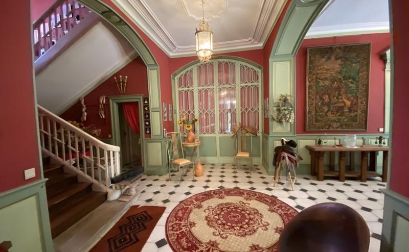 Maison - 400 m² - 14 pièces